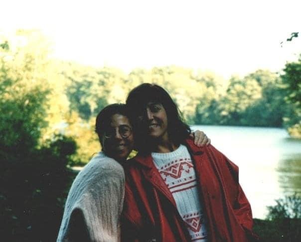 Valentines Day. Sweet and sad. Miss you sis. 2/14/2004. While you dance with angels, I’ll dance with Joannie Burstein Besser. ❤️🥲