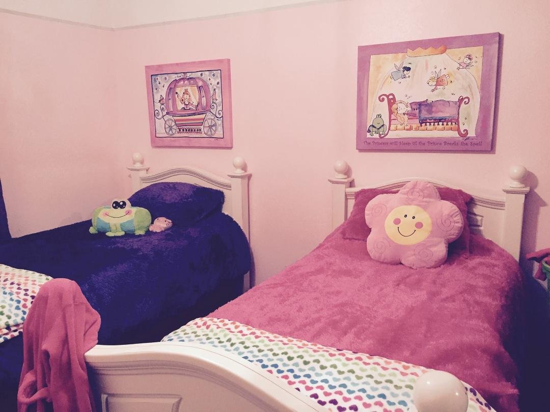Girl's room