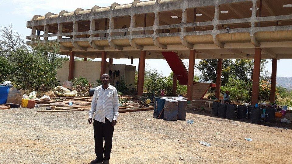 The guy who built this at tsavo really had a vision. They really shouldnt have killed him.