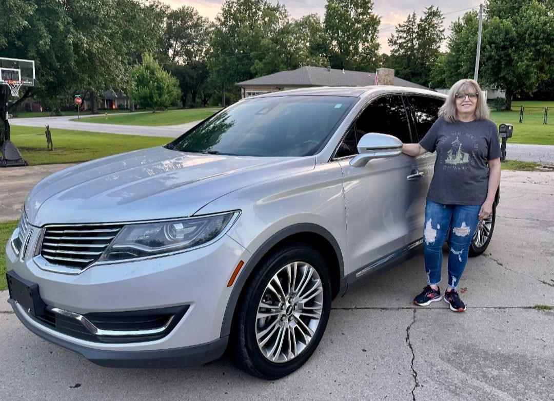 Finally got the car of my dreams ♥️ Thank you Taylor Pelayo for helping me get such a good deal !!