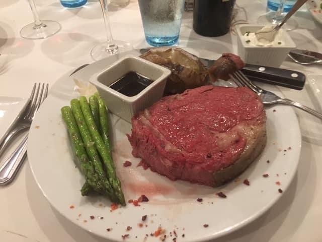 The only way to eat top shelf Beef. As great as Tom's but 3 times the price so one time and back to my favorite Place for Steak Burden Lake CC. 😍😋