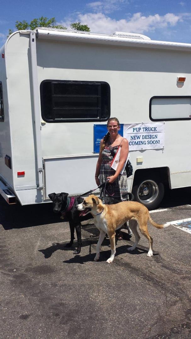 Thank you Jessi and Sherri for joining me at Wag-n-Wash today and helping Charlie find a new home