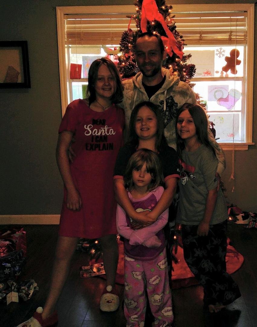 My favorite bunch.  Matt, maggie, maura. Mattie and Sami.  Love you bunches