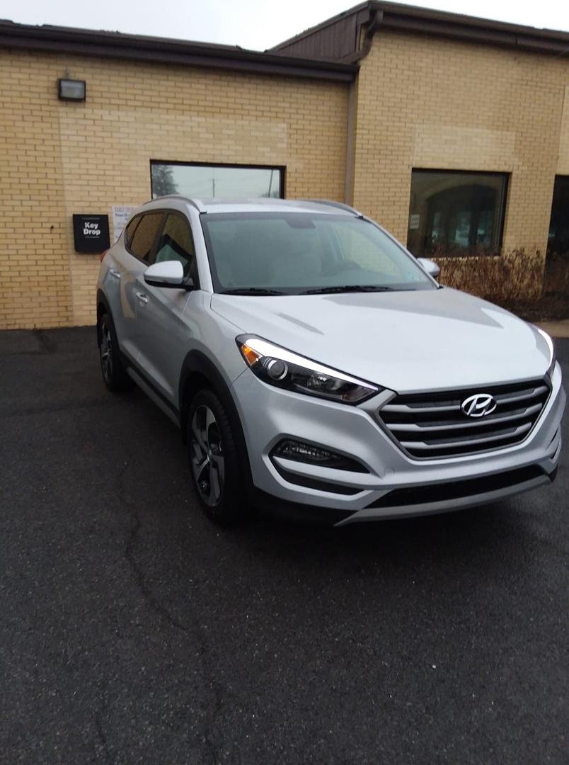 Hi here are some better pictures of my replacement auto.