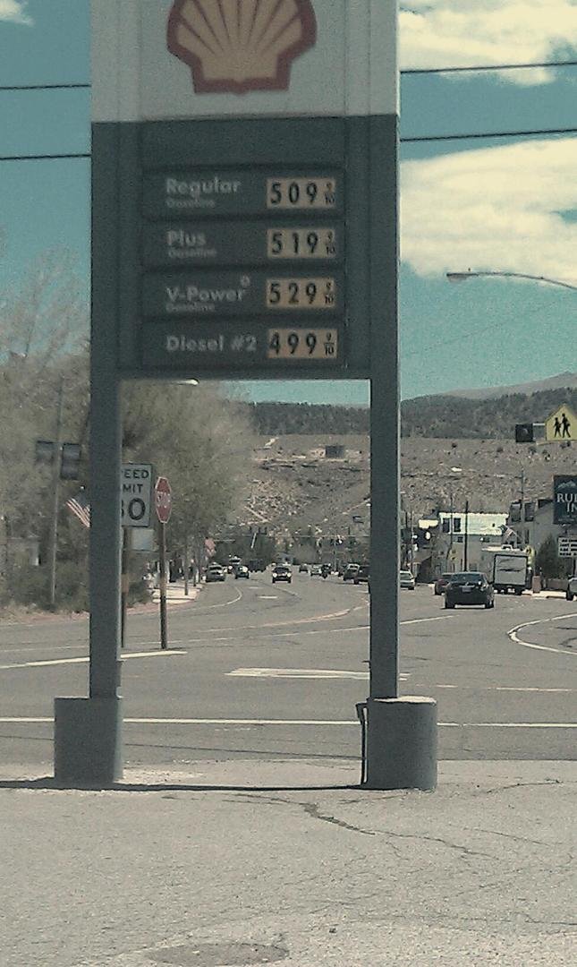 On the way to Yosemite from Lake Tahoe. California. Ouch.