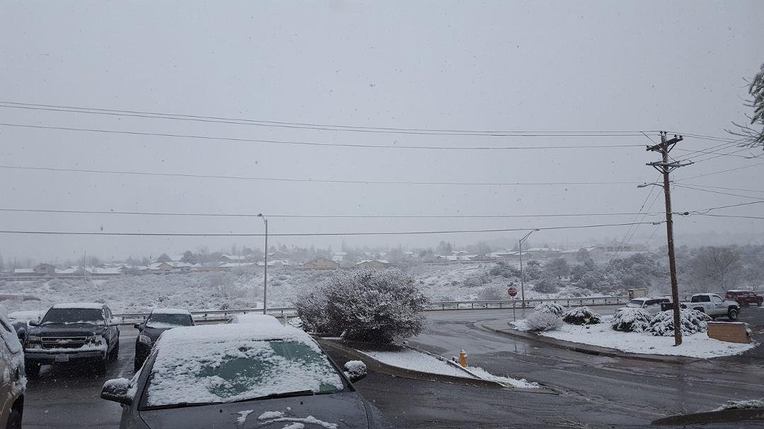 Snowing in Gallup, Tim Timothy Horan III!!