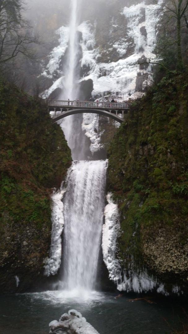 Multnomah falls the day after the big freeze! Still so pretty!