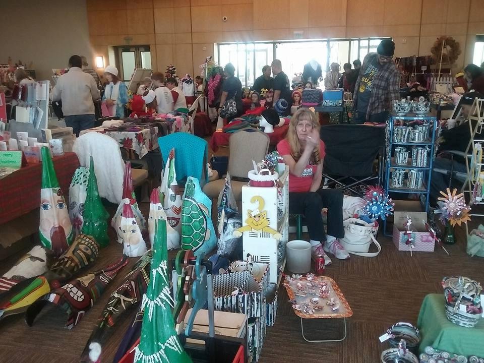 Well the Craft Fair was a total success special thanks to auntie Cindy who was a complete surprise today. I love her very much and I miss her lots. She's a good auntie!!!