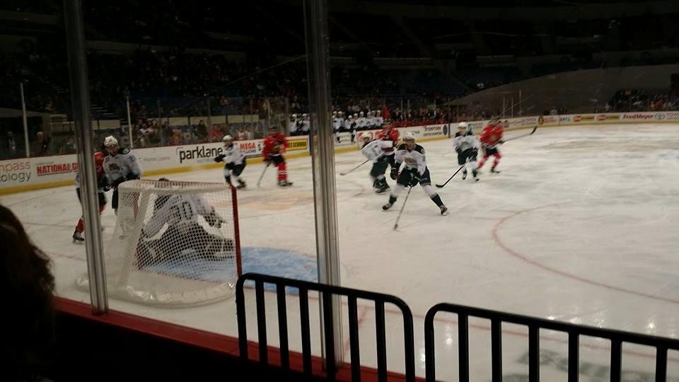 Sunday afternoon hockey with the Winterhawks, love it
