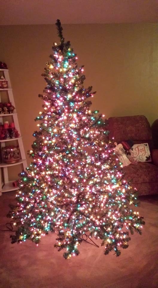 I love my Christmas vacation Christmas tree.