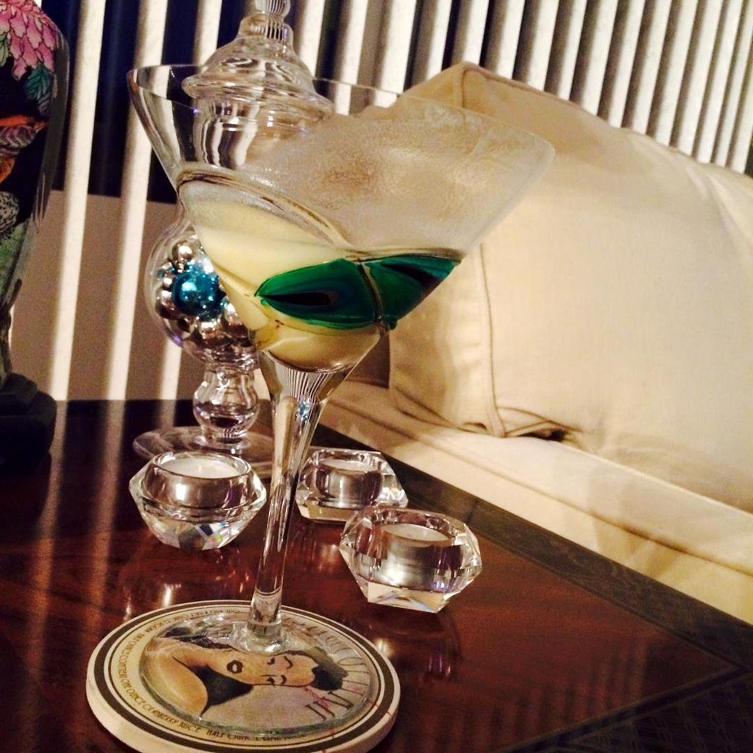 Creamsicle martini made with whipped cream vodka that hubby bought last night. Couldn't wait for the weekend to try it. YUM!
