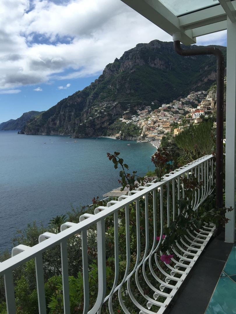 Sadly saying ciao to our beautiful villa after a week's stay in Positano.....moving on tomorrow to Polignano a Mare (near Bari) and then Tuscany. So in love with Positano!!! ♥️