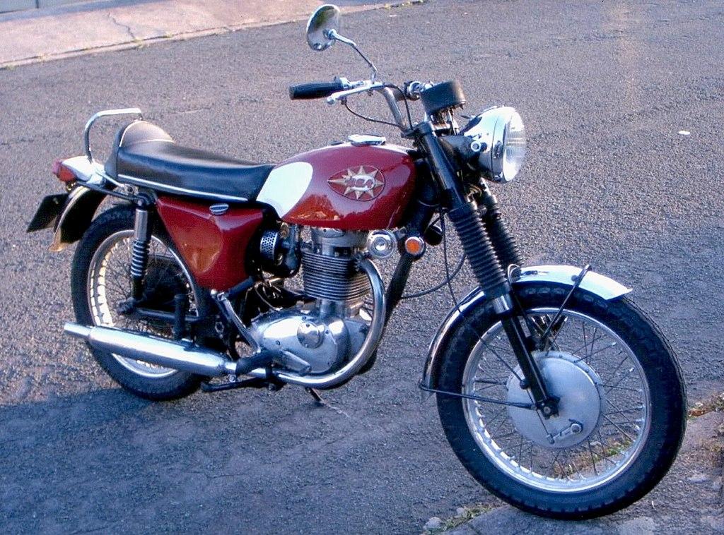 1969 BSA Shooting Star ideal to the one I owned in 970.