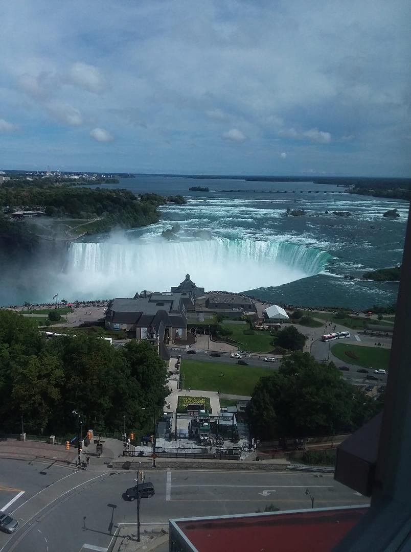 We are here at the falls...beautiful...