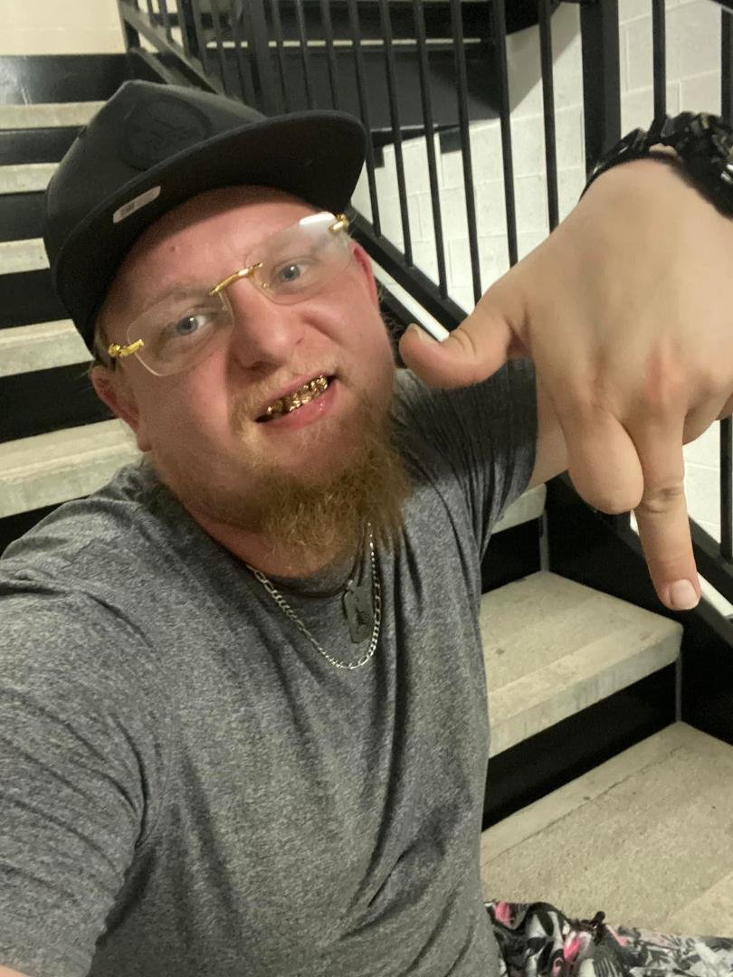 Dalton Thomas' album, Mobile uploads