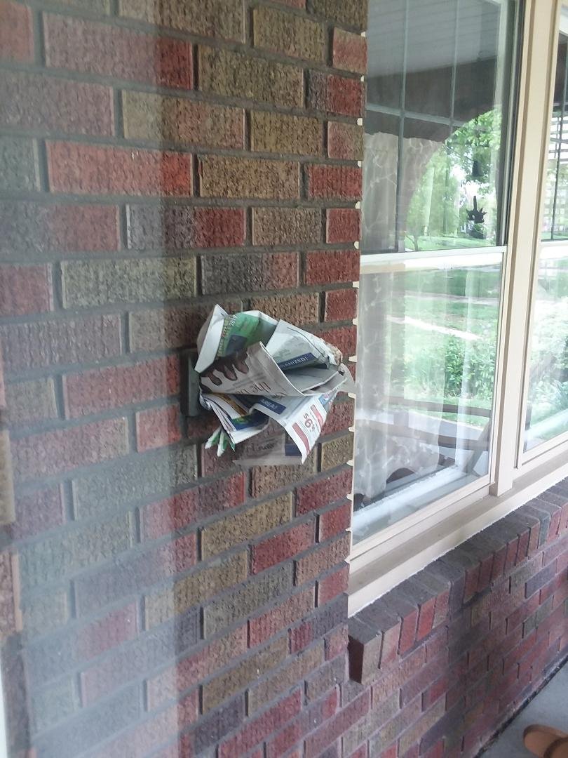 Go home, letter carrier, you're drunk.