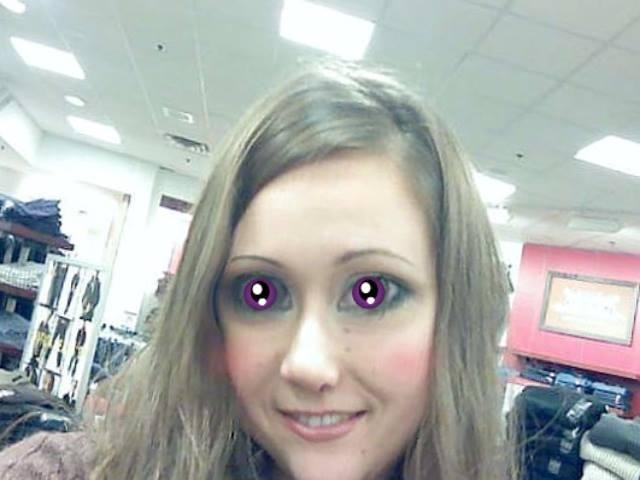 she's an alien!!!