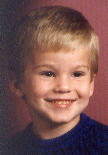 I just love this picture of Justin. So innocent and adorable..Still adorable....
October 1990