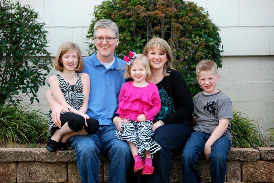 Son, Leonard, & family in Burkburnett..