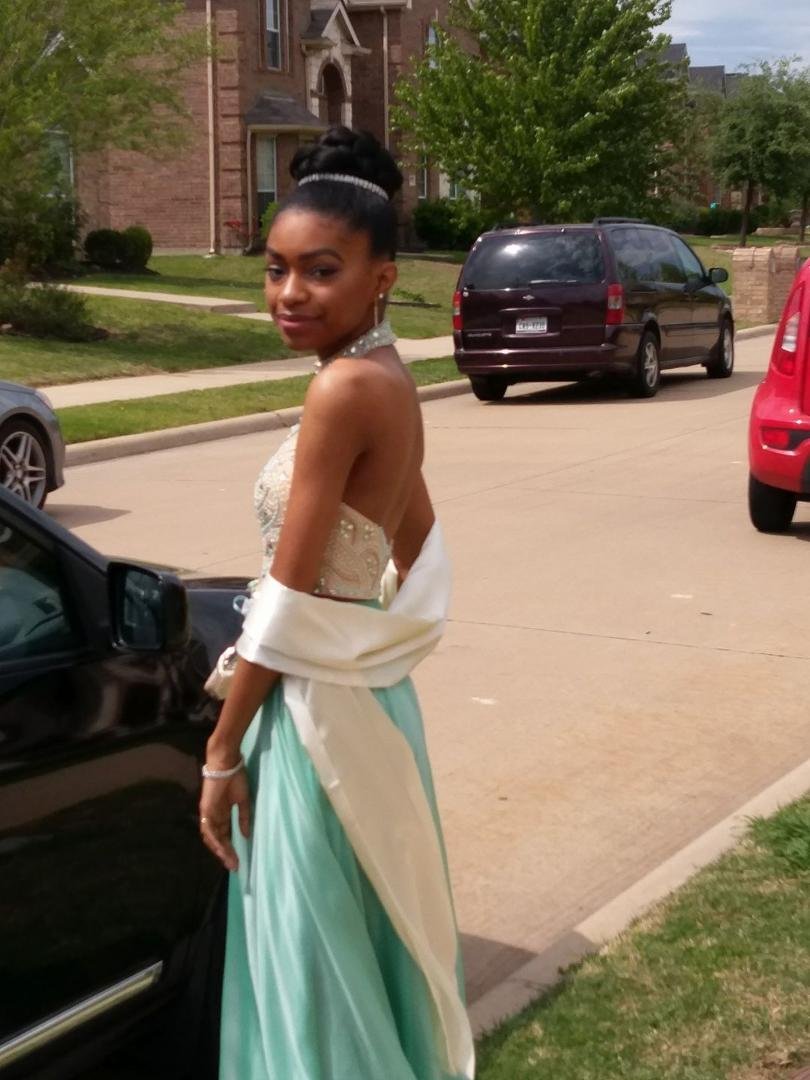 Prom day for my baby girl and the last one, woo-hoo!
