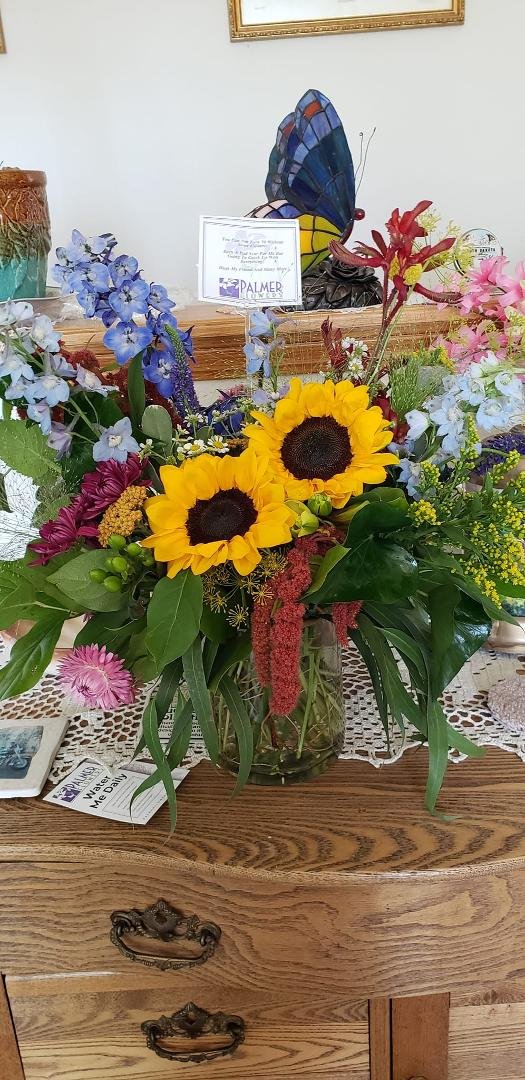 Vicki Wright Thank you for the beautiful flowers. Hugs!