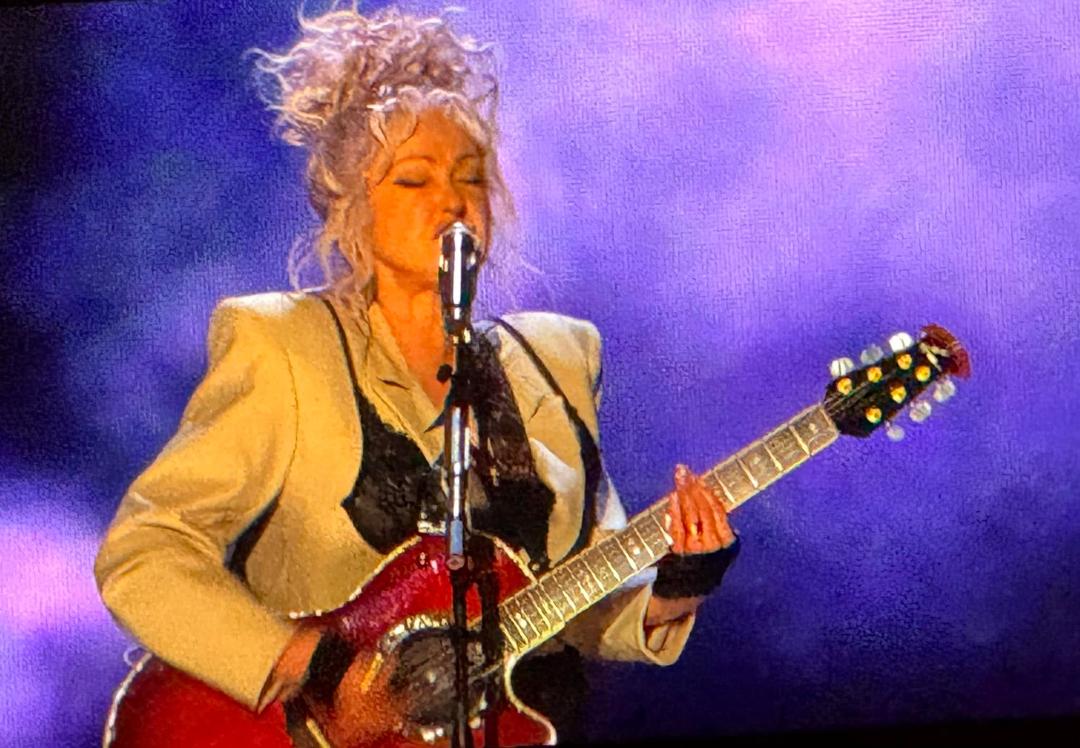 Wow Cyndi Lauper totally delivered last night. I was not disappointed.