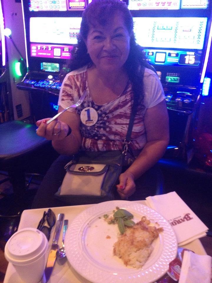 Having a wonderful time at Barona casino . My Cousin Linda came to meet us . Haven't seen her for awhile . It was her first time . She is having a blast!!! We ate breakfast at the slots