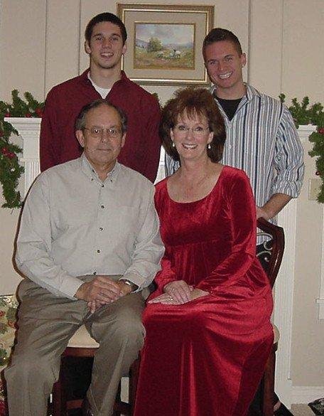 Wayne, Donna
Kellen (20) Darren (23) Christmas Eve, 2009