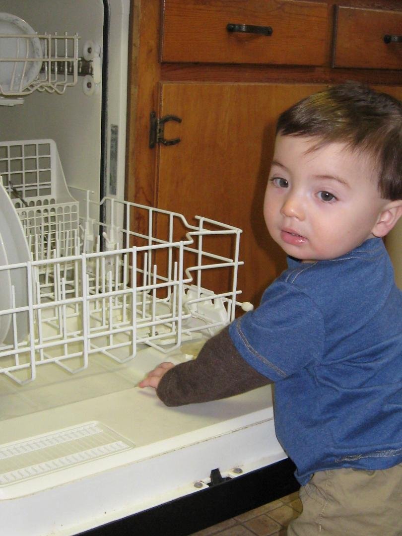 Jackson: OK - Now receiving soiled dishes. Bring 'em on!