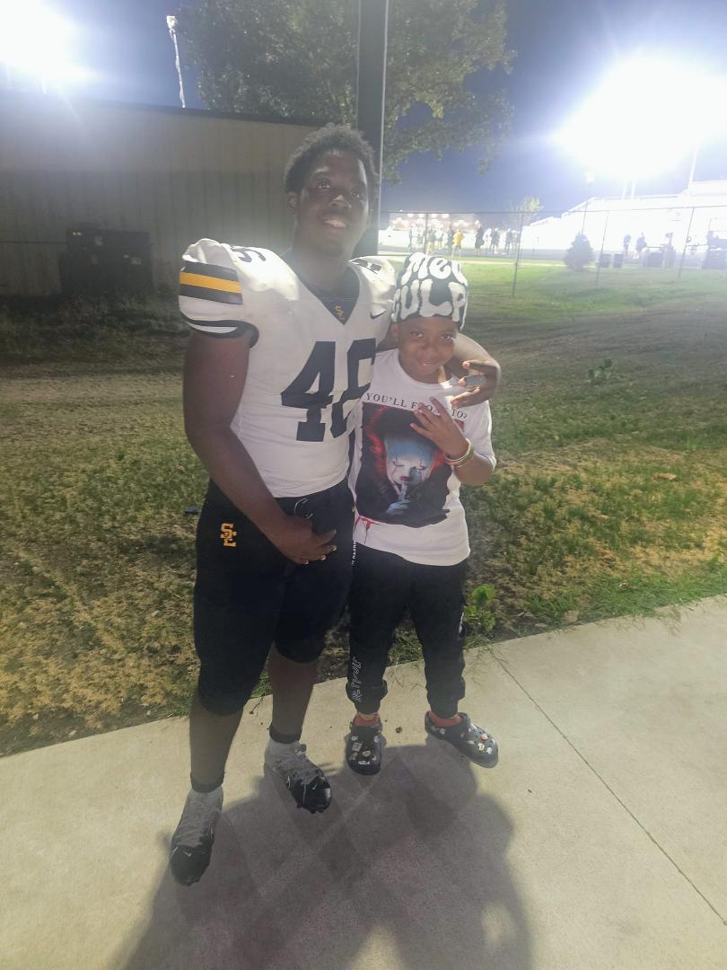 Dontay Davis' album, Mobile uploads