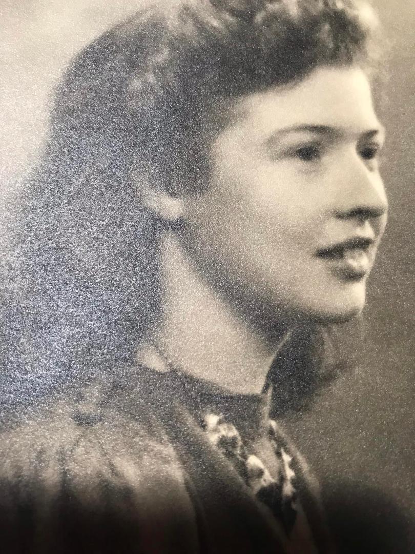 Deirdre Douglas' album, Mobile uploads