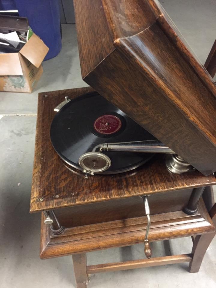 Len Ross' album, Mobile Uploads