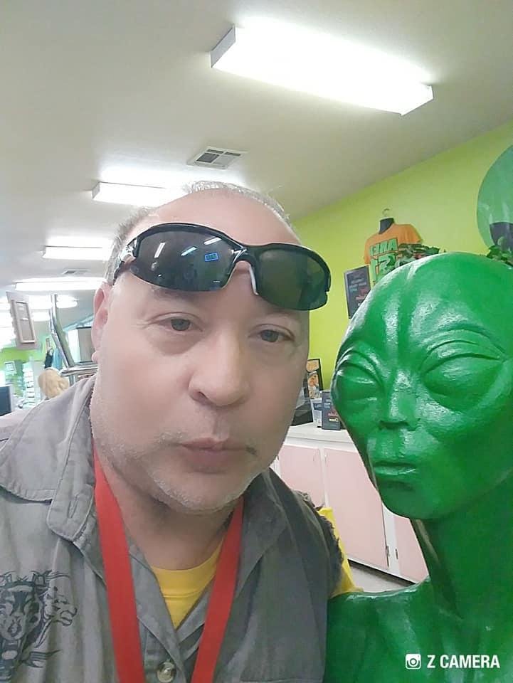 Ramiro Ballestas' album, Mobile Uploads