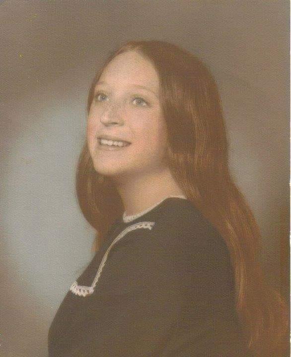 To anyone who wants to join in: This is my Mom, isn't she beautiful...📷. I am asking people who love their Mom, whether she is here or not, to join the challenge of posting a photo. Just one photo of your Mom, no descript