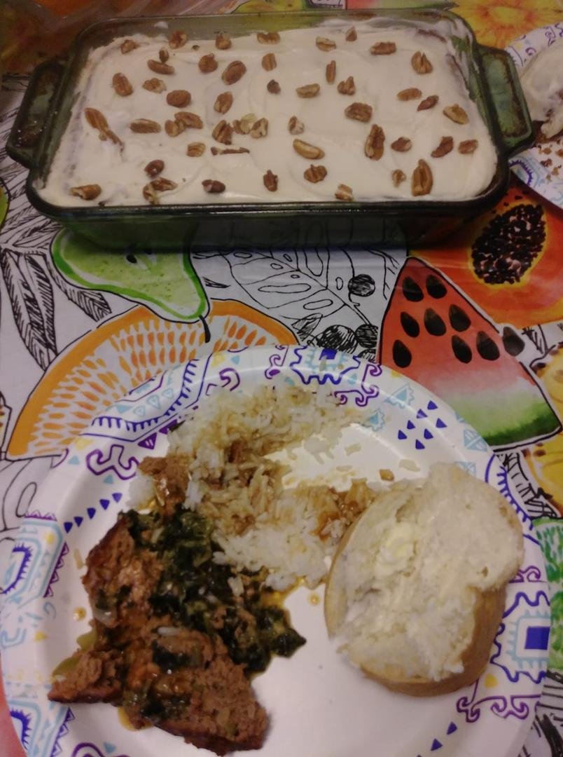 My special meatloaf, ground beef, pork and Turkey stuffed with spinach abd mozerella cheese with brown gravy and mushrooms. Oh yeah and sweet potato cake w/cream cheese frosting.😊😊
