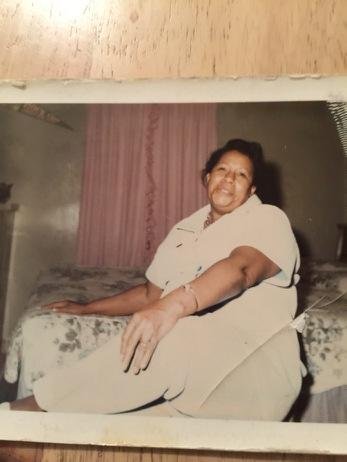 Sandra Battle's album, Mobile Uploads