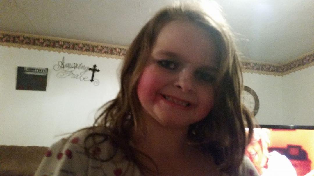 Chelly got makeup for her birthday