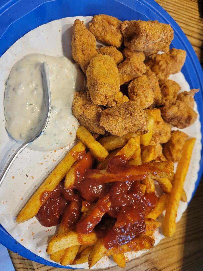 Fish and chips with homemade Tahtah sause.