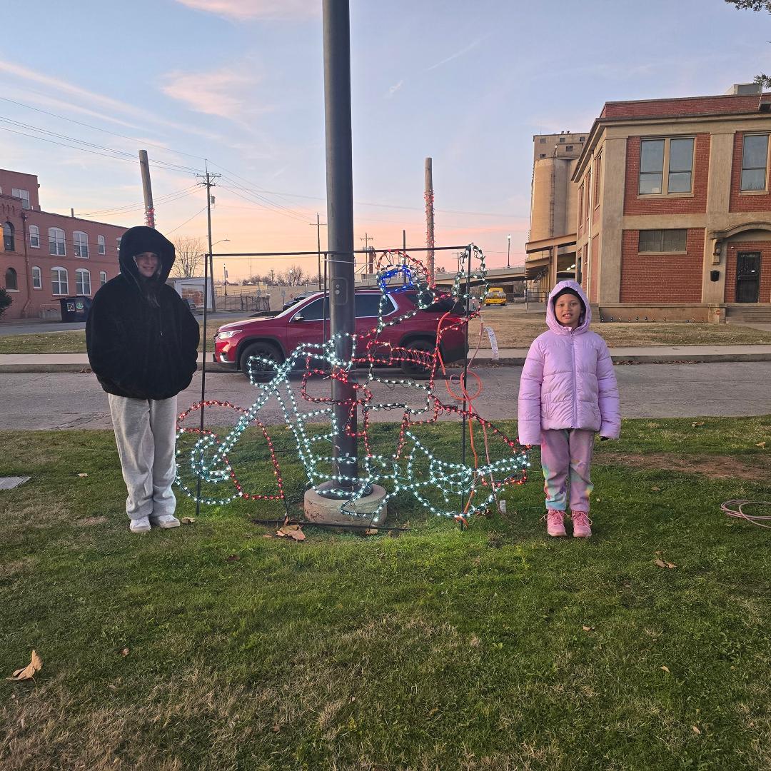 David Morrison's album, Chickasha family Christmas lights