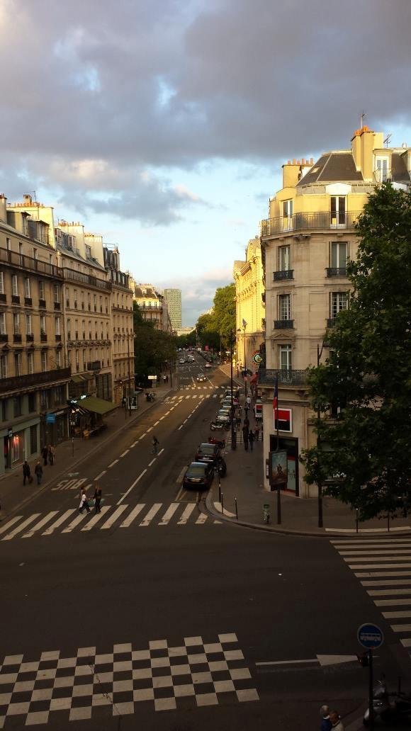 Paris at 9:15 PM