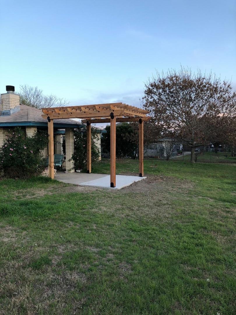my back and shoulder hurting this evening. I spent most of the day working on this pergola for about 5 hours from start to finish. and it was in the mid to high 70's But is sure looks good