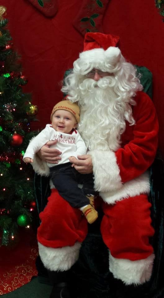 Check out my adorable little cousin. He is just as adorable as mitch my nephew was at that age. Then again I think all babies are adorable at that age.