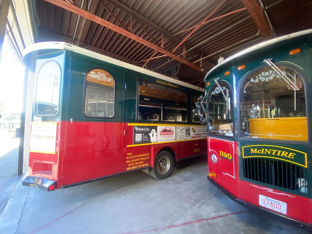 Starting out from the trolley garage this morning. We will be picking up a bunch of 8 and 9 year old kids for a tour. This should be interesting. I’m sure they won’t listen to a word that I say.