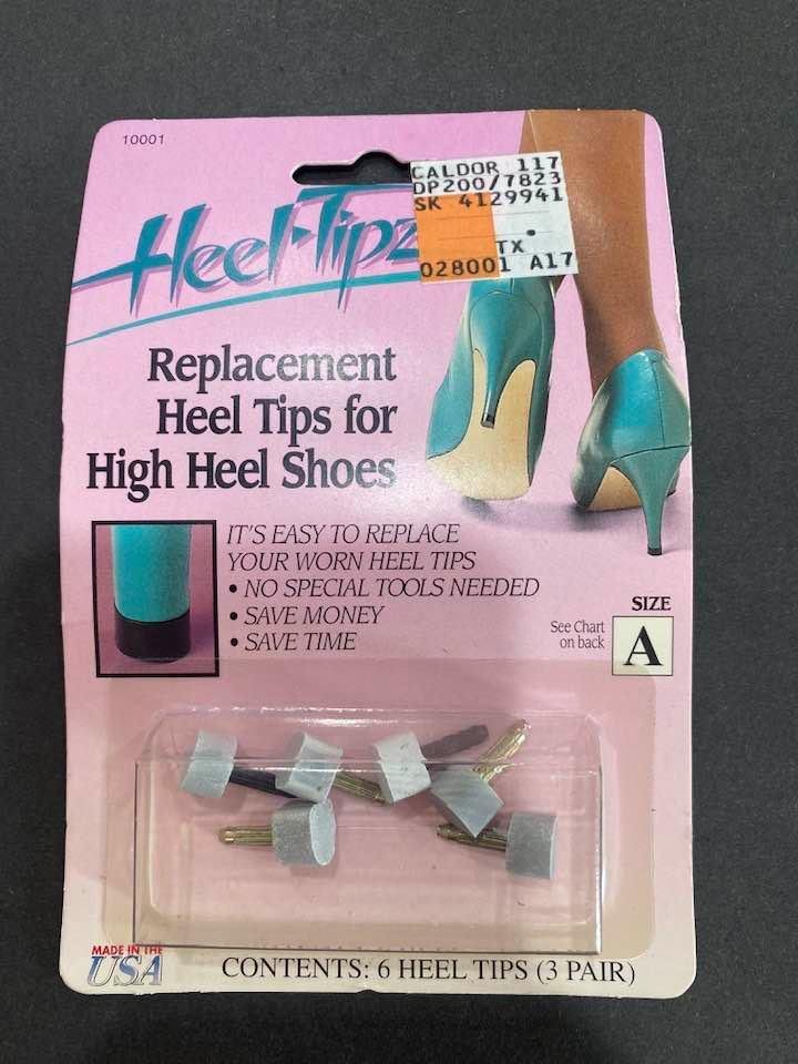 OMGOODNESS! Just found these amongst my long forgotten “STUFF”! Lol
Who remembers always having these on hand...as well as a few pairs of pantyhose! Notice price tag...Caldors! And they closed in 1999! Ahhh...the good ole d