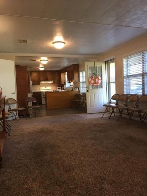 Do you need an intimate venue for a baby shower, retirement party, Birthday party, small wedding, or business meeting? Try the Lingo House in Dothan. Call 334-794-1115.
