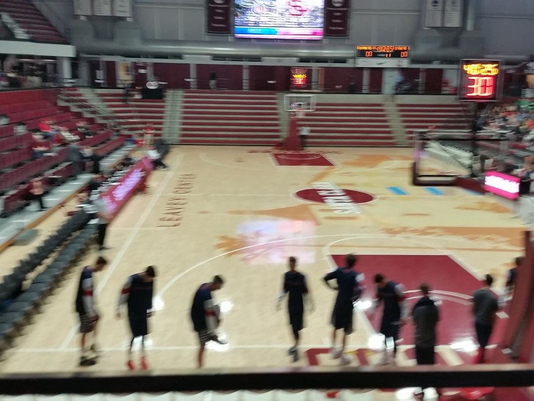 Here we are at the Santa Clara/St. Marys game. It's date night.