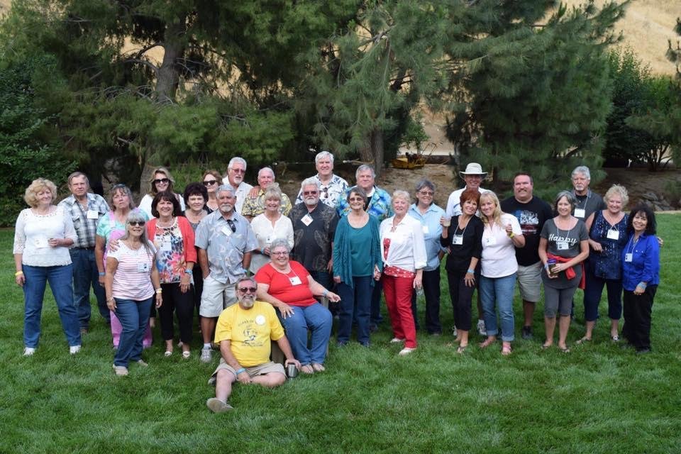 THE ONES THAT WENT TO YUCAIPA ELEMENTARY SCHOOL.
Front: Larry Turner, Marion Stewart Lovelace. Middle: Cheryl Smith Wolfe, Judy Turner Dorius, Russ (Geno) Prudholm, Ila Hondel Skyberg,Dennis Draeger, Charlene Renfro, Molli