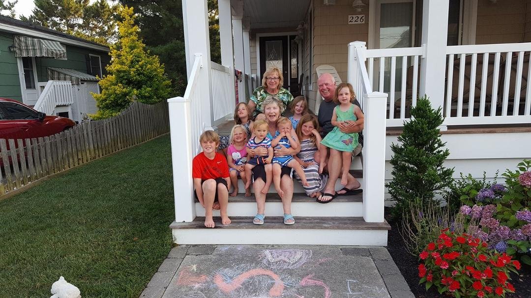 In Avalon , NJ with Geri n Frank Heenen with their 8 Beautiful Grandchildren.