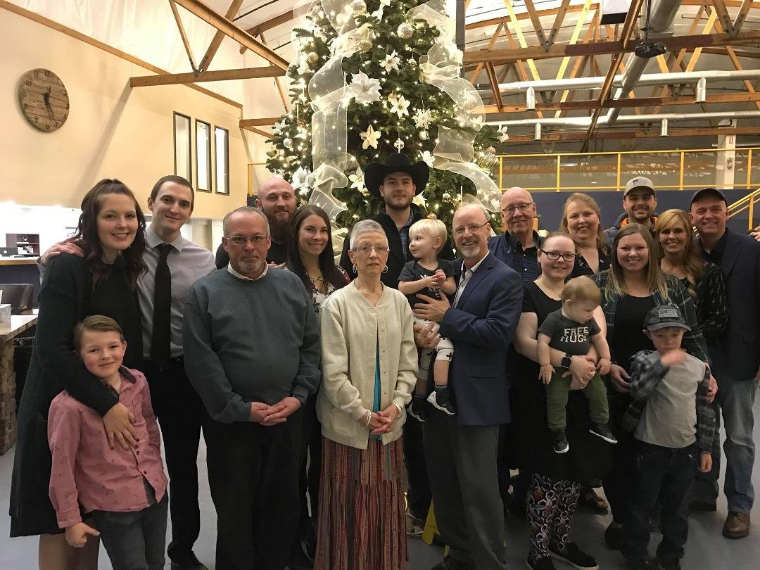 Wanted to share a photo of some of my side of the family. Some I know and some I don't. But because of facebook we have been able to reconnect after many years of no contact. No one's fault....It doesn't help when everyone 