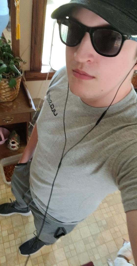 Been awhile since I had changed up outfits like this lol